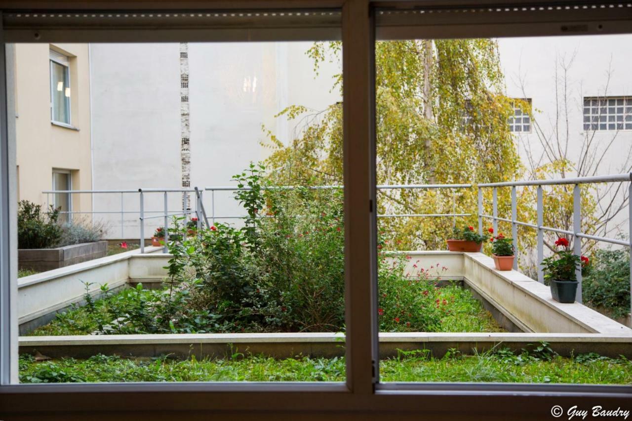 Chic Apart With Bar In Paris Saint-Denis-en-Margeride Exterior foto
